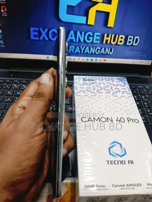 টেকনো ক্যামন ৪০ প্রো ৪জি ২৫৬ জিবি গ্রিন