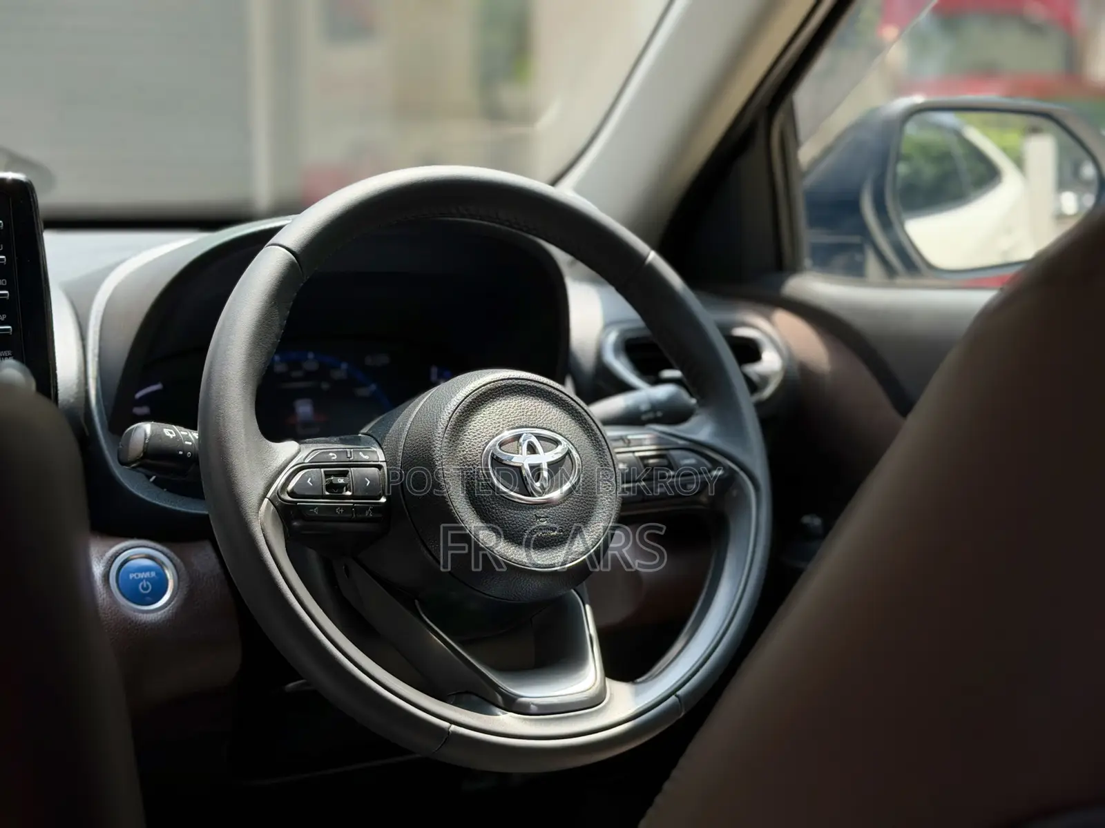 Toyota Yaris Cross 1.5 Hybrid FWD 2020 Pearl
