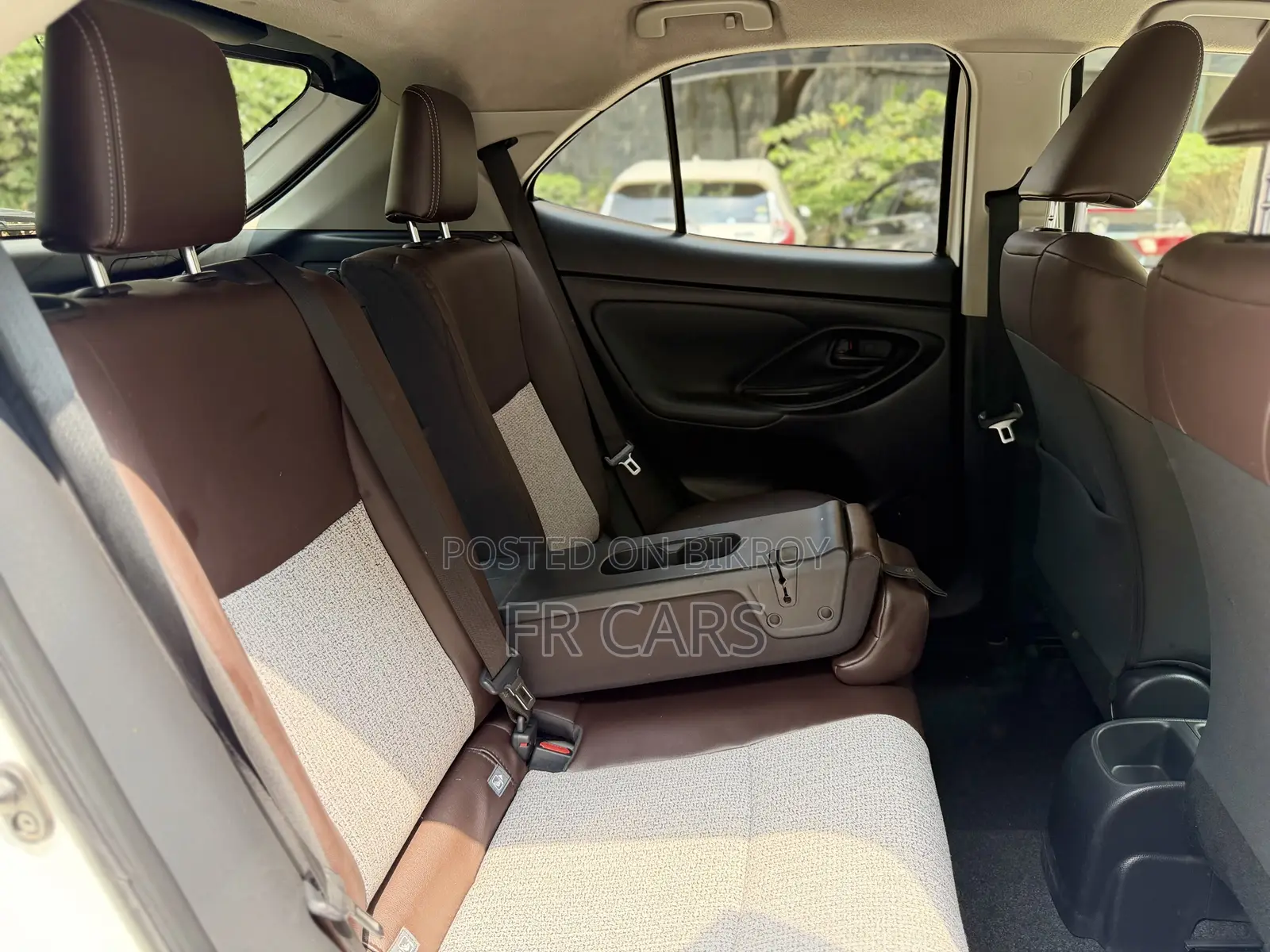 Toyota Yaris Cross 1.5 Hybrid FWD 2020 Pearl
