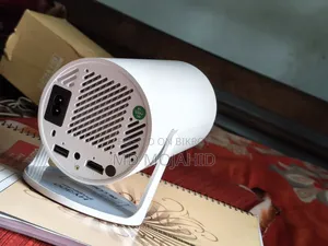 Hy 300 Projector
