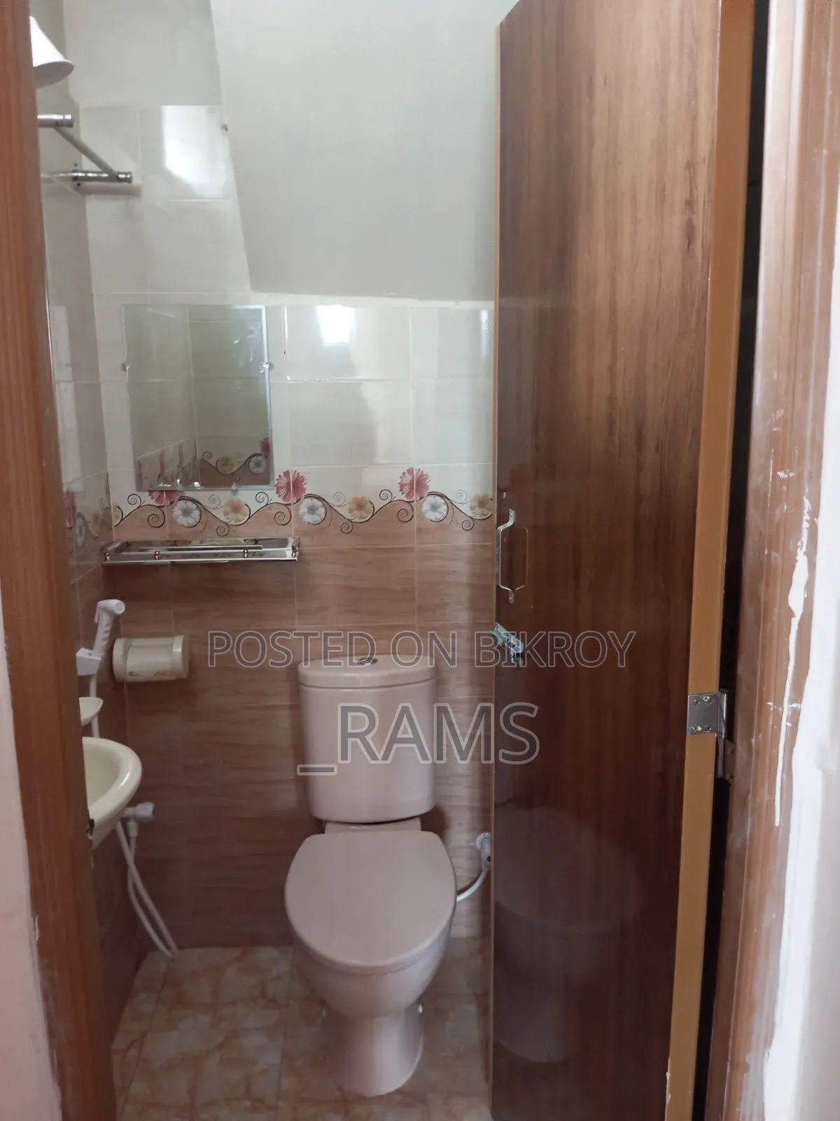 Furnished Studio Flat for Single Bachelors near Metro, Available May 22