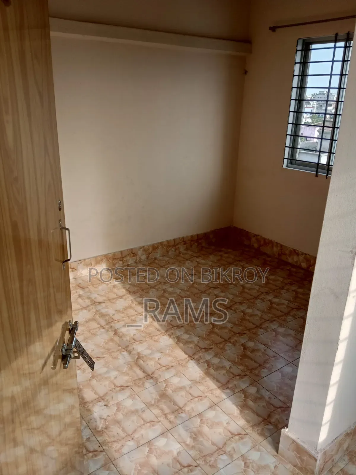 Furnished Studio Flat for Single Bachelors near Metro, Available May 22
