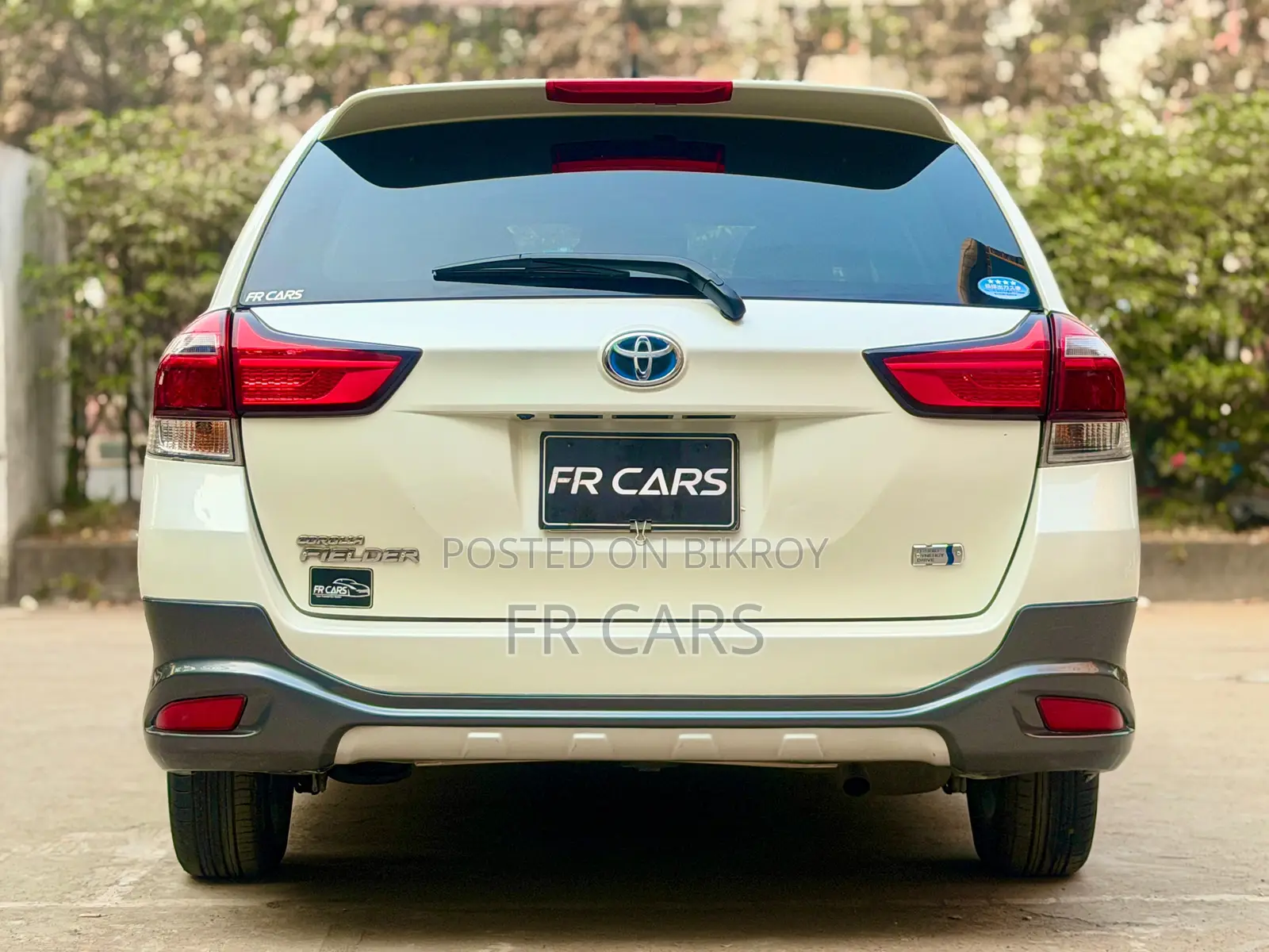 Toyota Corolla Fielder 1.5 Hybrid FWD 2016 Pearl