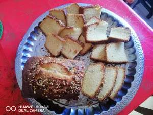 হোমমেড পাউন্ড কেক বিক্রি করা হয়