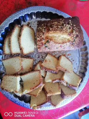 হোমমেড পাউন্ড কেক বিক্রি করা হয়