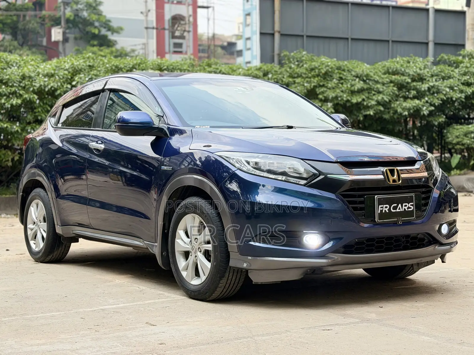 Honda Vezel 1.5 Hybrid 2WD 2015 Blue