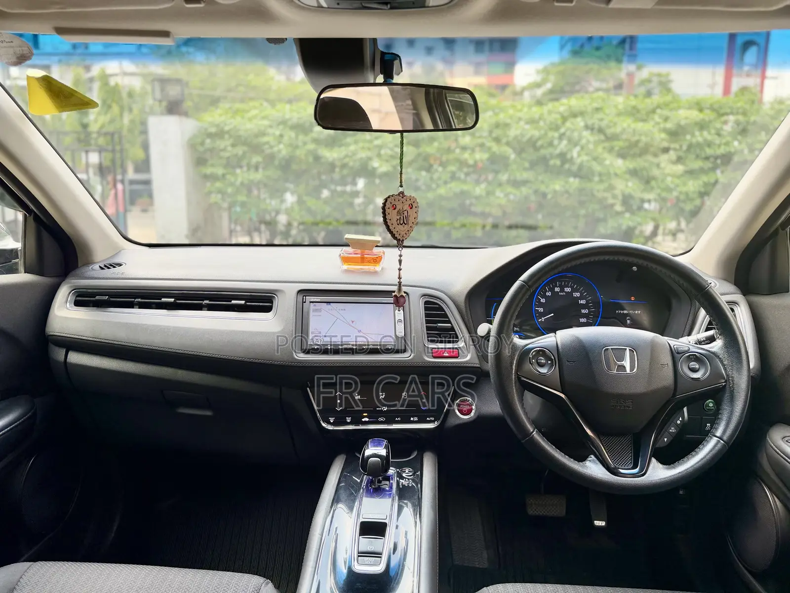 Honda Vezel 1.5 Hybrid 2WD 2015 Blue