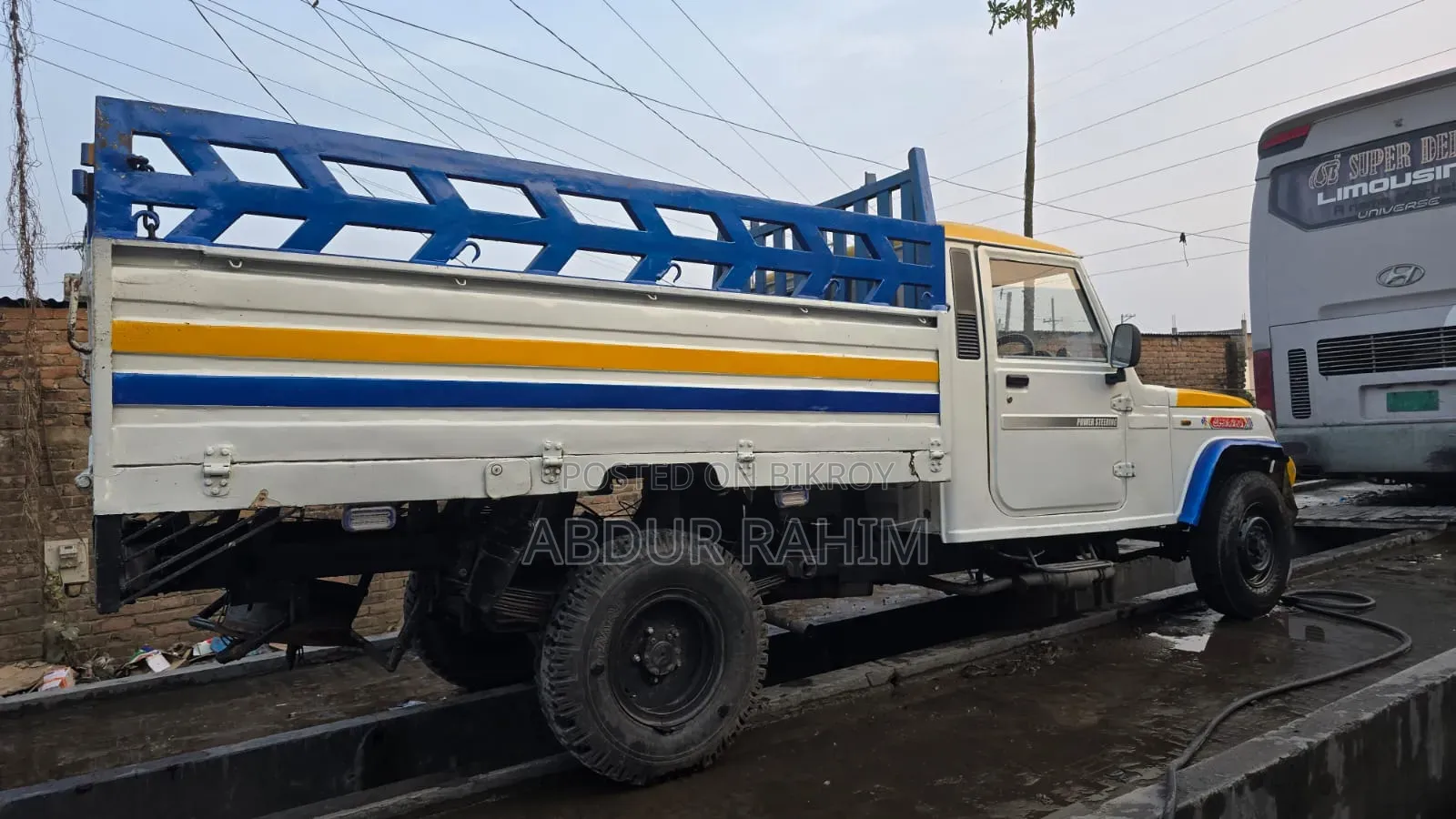 Mahindra Bolero