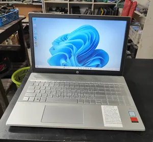 HP Pavilion 15-cs3063cl Laptop 8GB Intel Core i7 HDD+SSD 1T