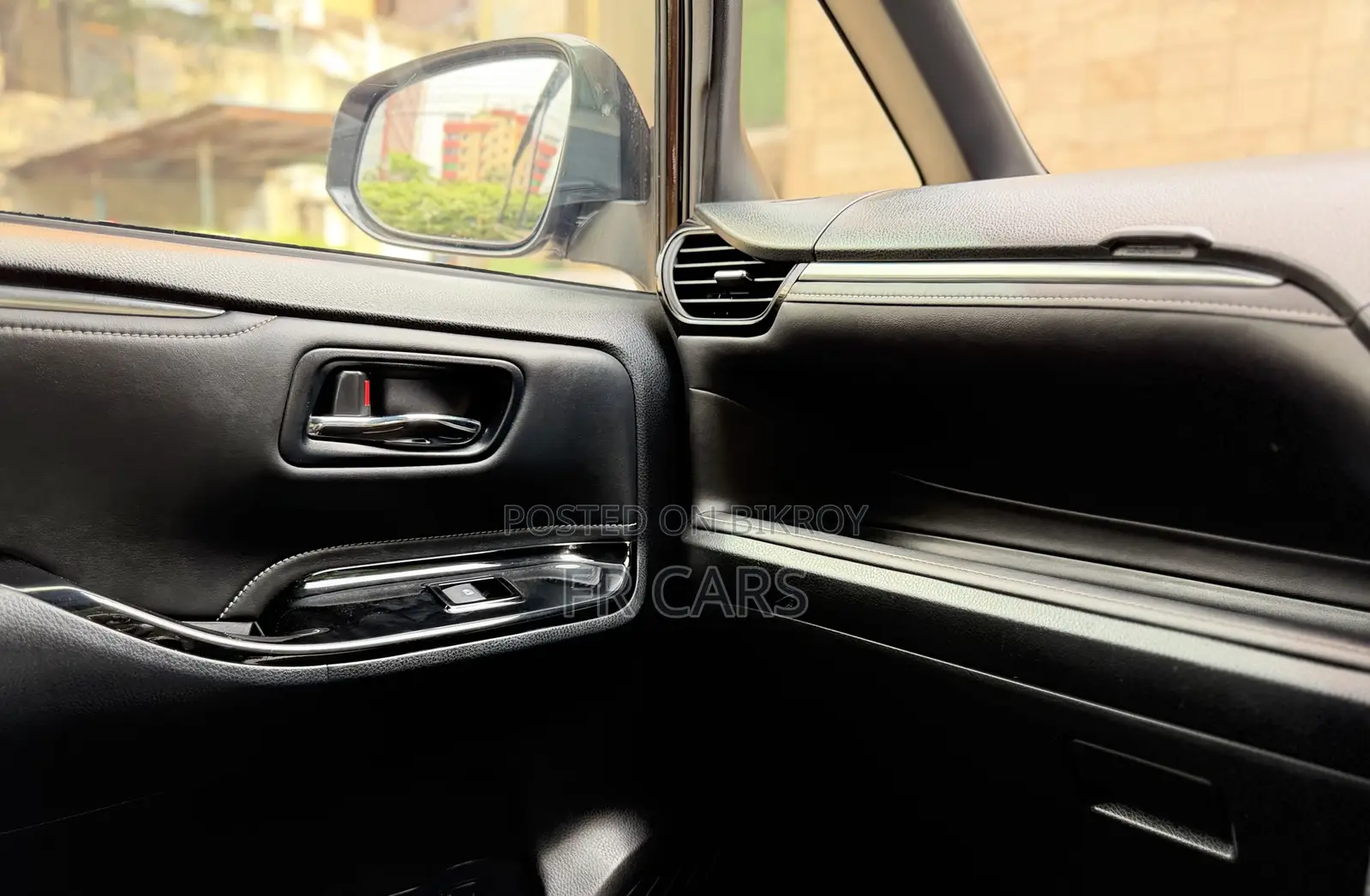Toyota Esquire 1.8 FWD Hybrid (7 Seater) 2018 Black