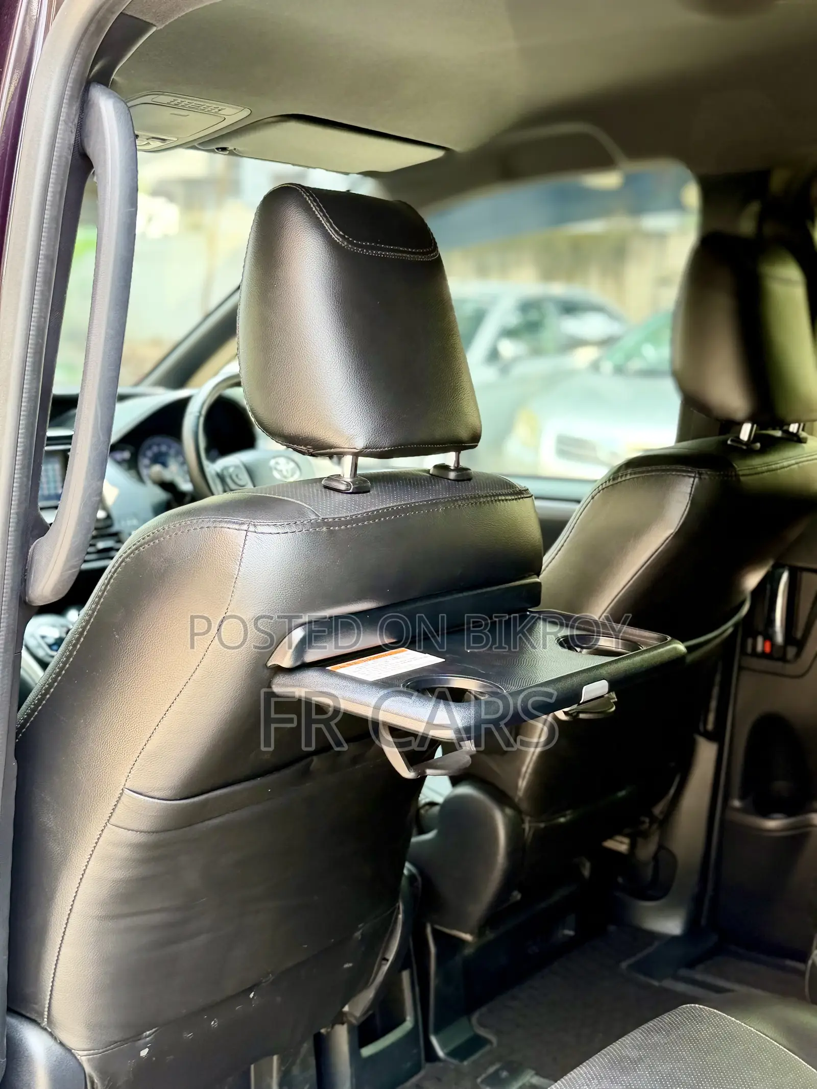 Toyota Esquire 1.8 FWD Hybrid (7 Seater) 2018 Black