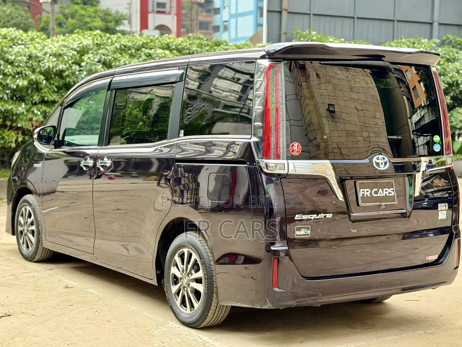 Toyota Esquire 1.8 FWD Hybrid (7 Seater) 2018 Black