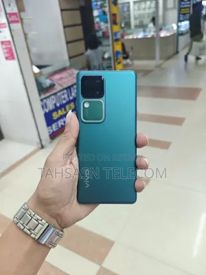 Vivo V30 5G 256 GB Green