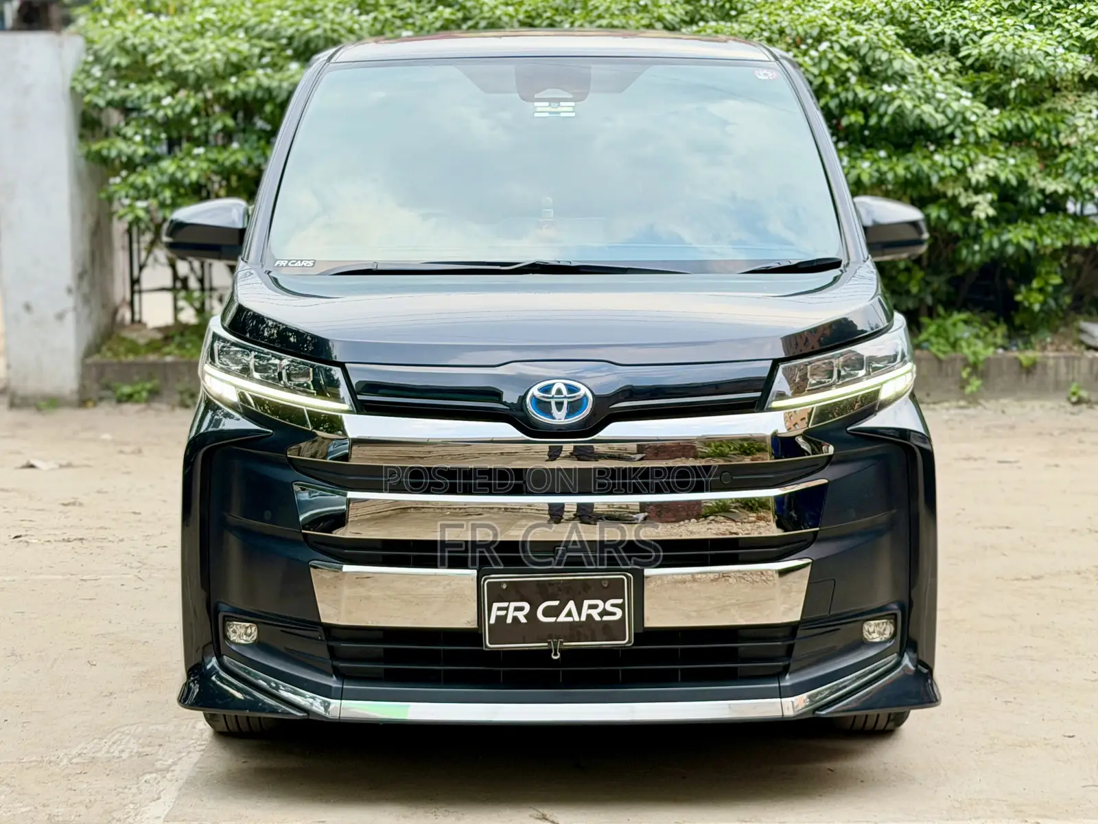 Toyota Noah 2023 Black