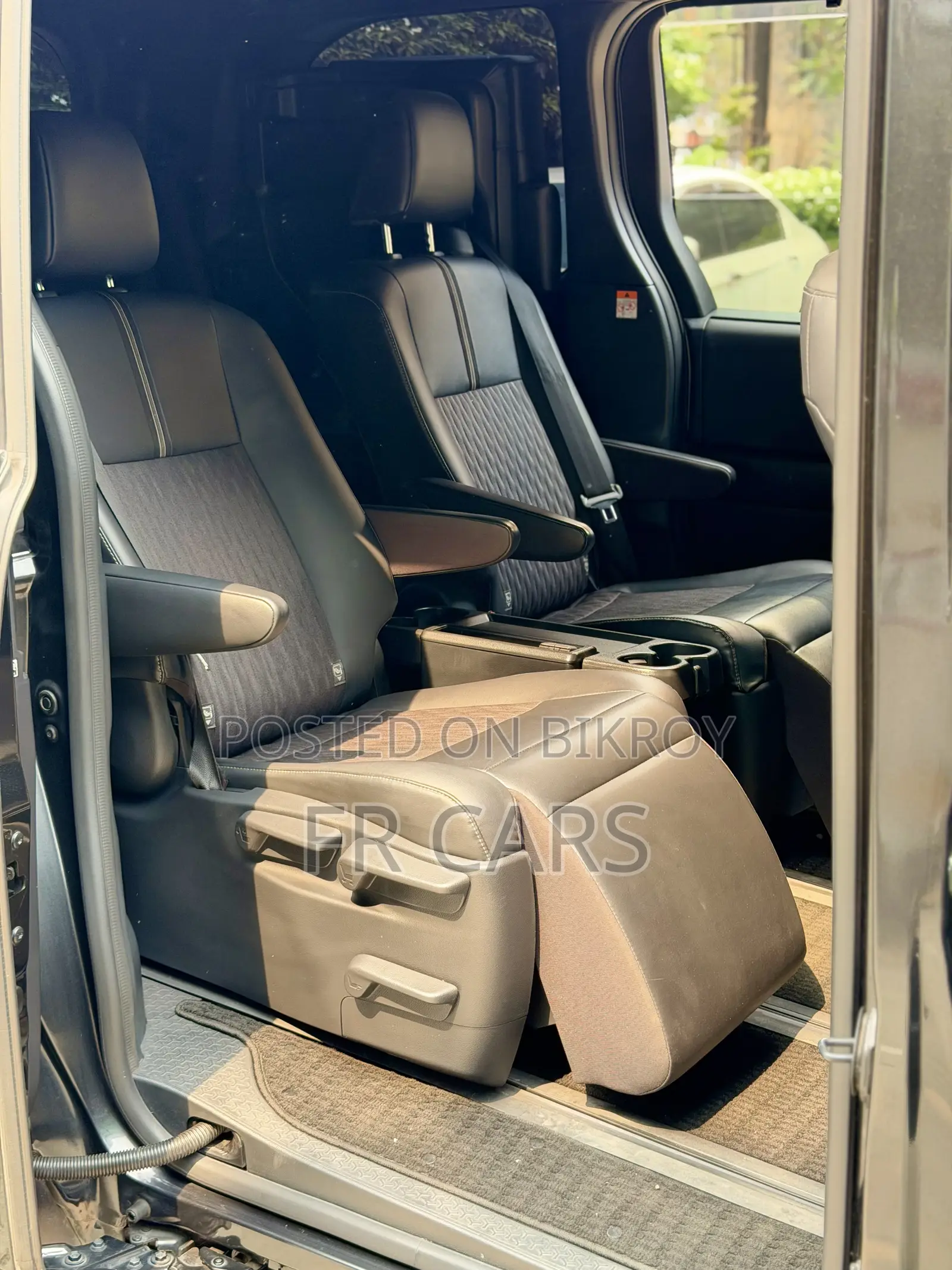 Toyota Noah 2023 Black