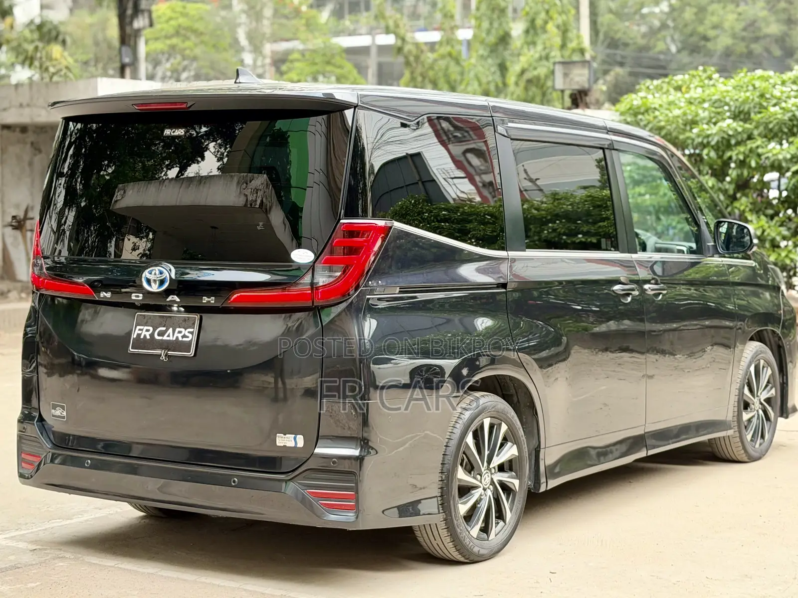 Toyota Noah 2023 Black