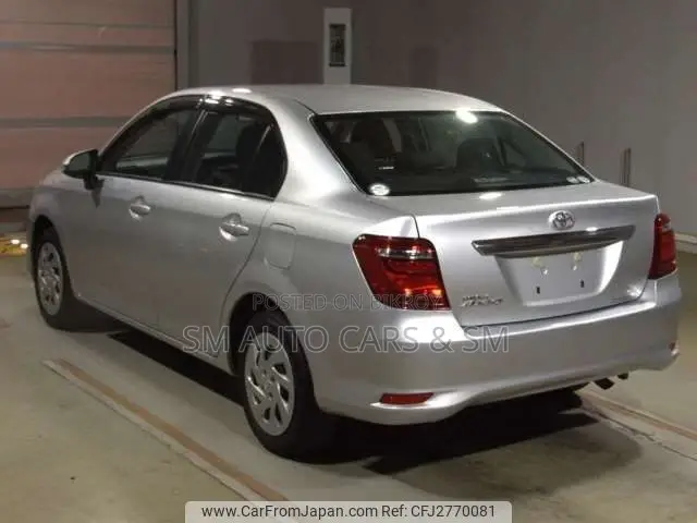 টয়োটা এক্সিও ২০২১ সিলভার