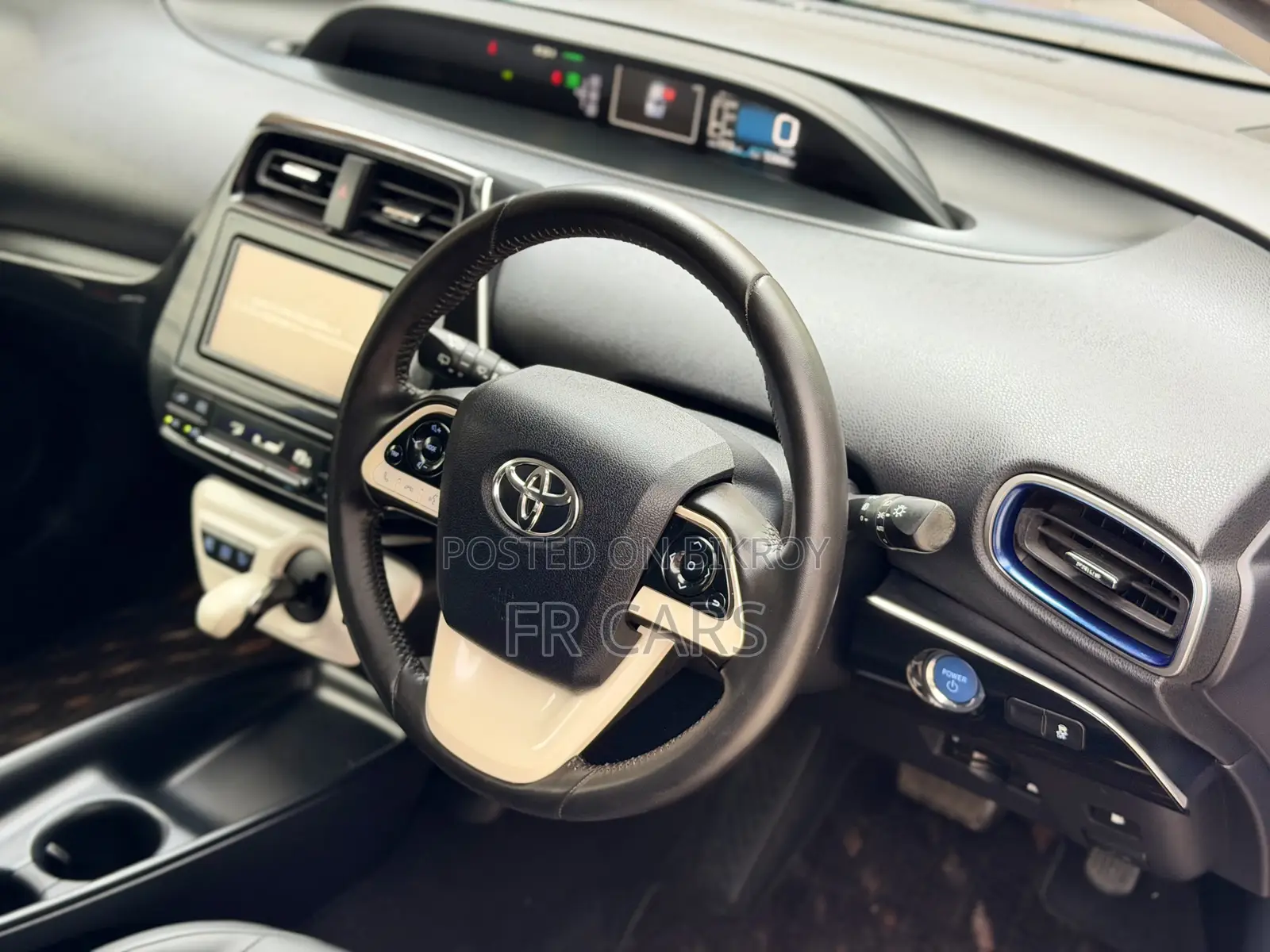Toyota Prius 4dr Hatchback (1.8L 4cyl Gas/Electric Hybrid CVT) 2016