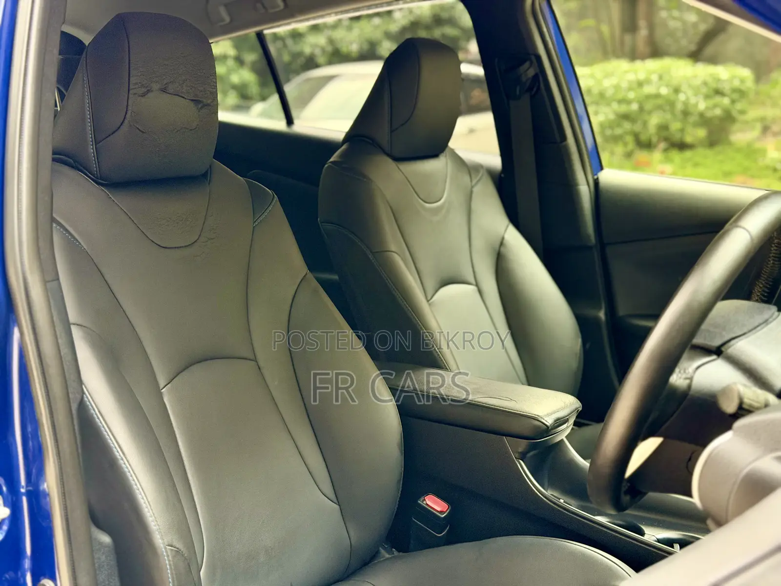 Toyota Prius 4dr Hatchback (1.8L 4cyl Gas/Electric Hybrid CVT) 2016