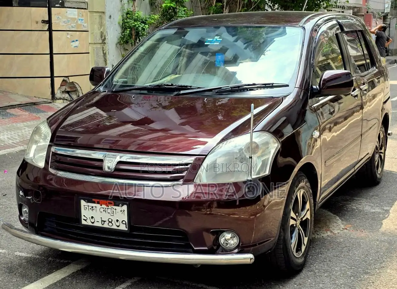 Toyota Raum 1.5 FWD 2005 Maroon
