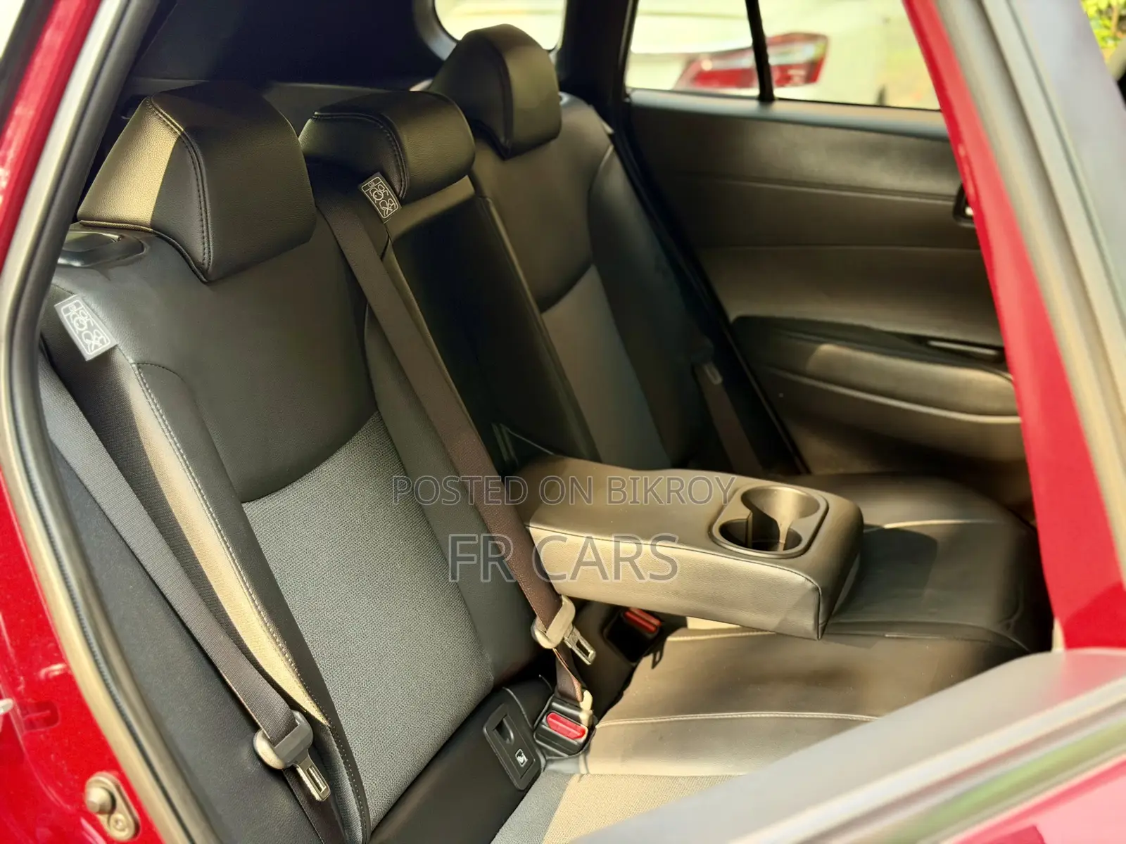 Toyota Corolla Cross 1.8 Hybrid FWD 2021 Red
