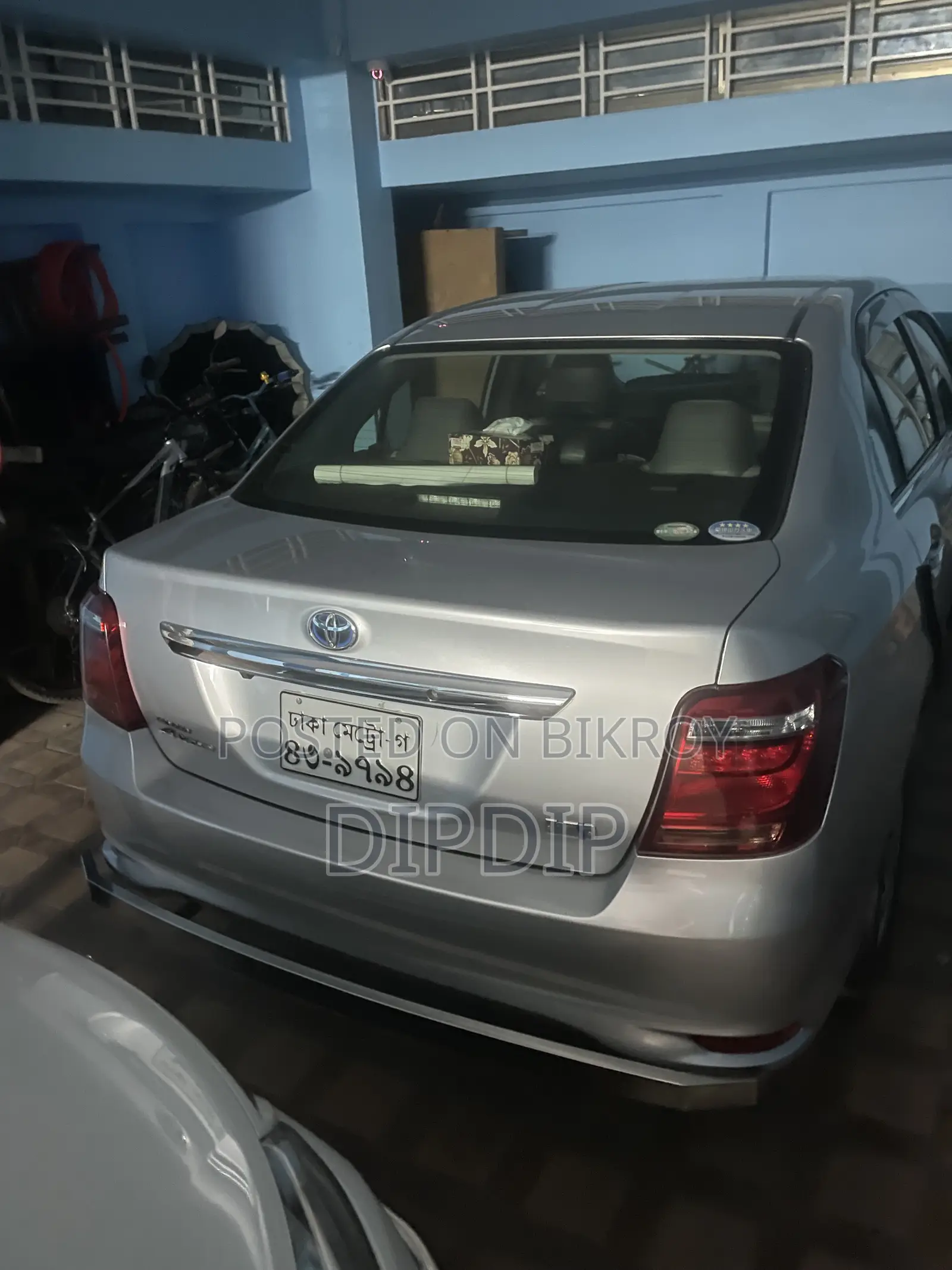 টয়োটা এক্সিও ২০১৫ সিলভার