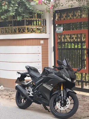 Yamaha R1 2021 Black