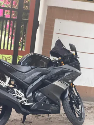 Yamaha R1 2021 Black