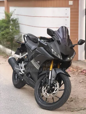 Yamaha R1 2021 Black
