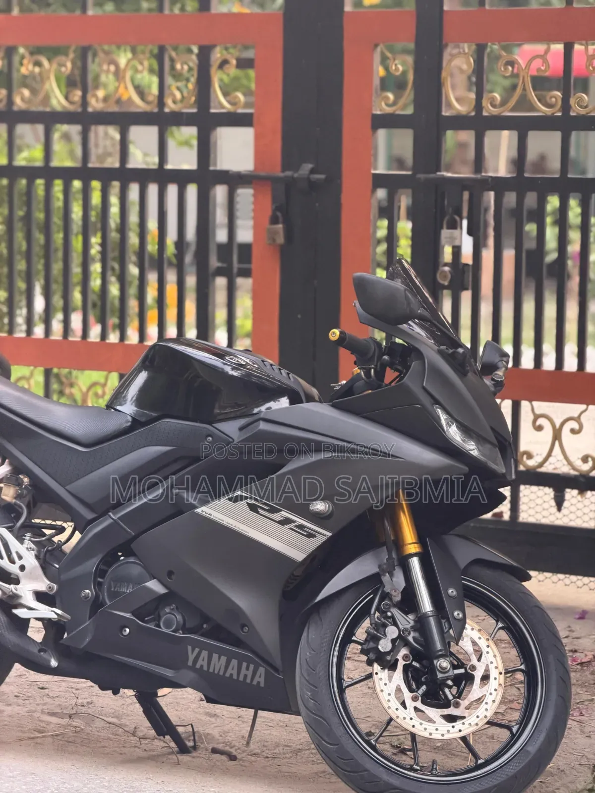 Yamaha R1 2021 Black