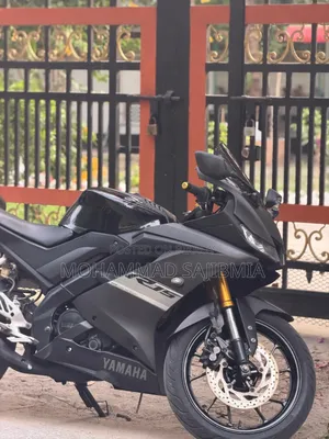 Yamaha R1 2021 Black