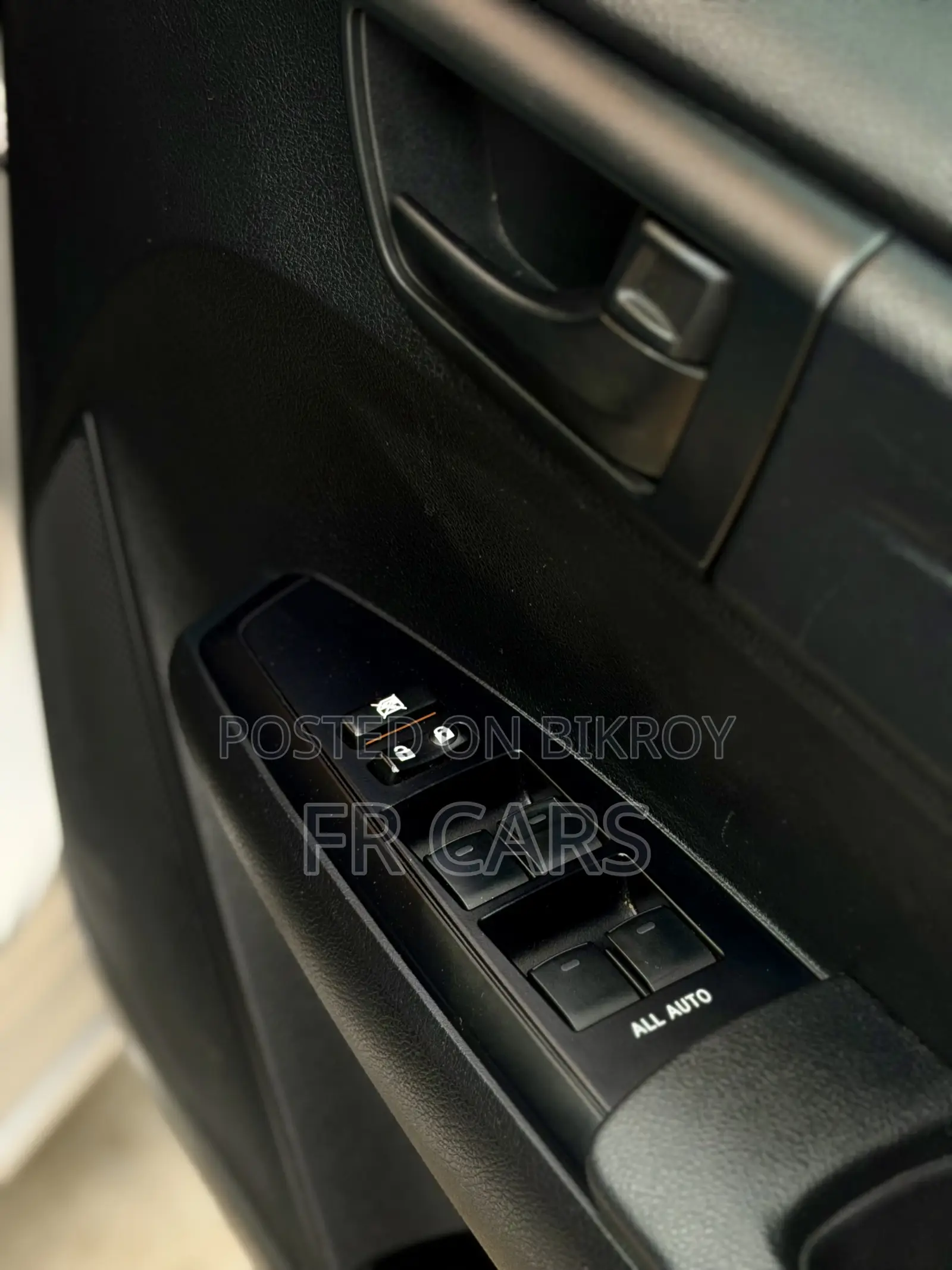 Toyota Axio 1.5 Hybrid 2WD 2020 Silver