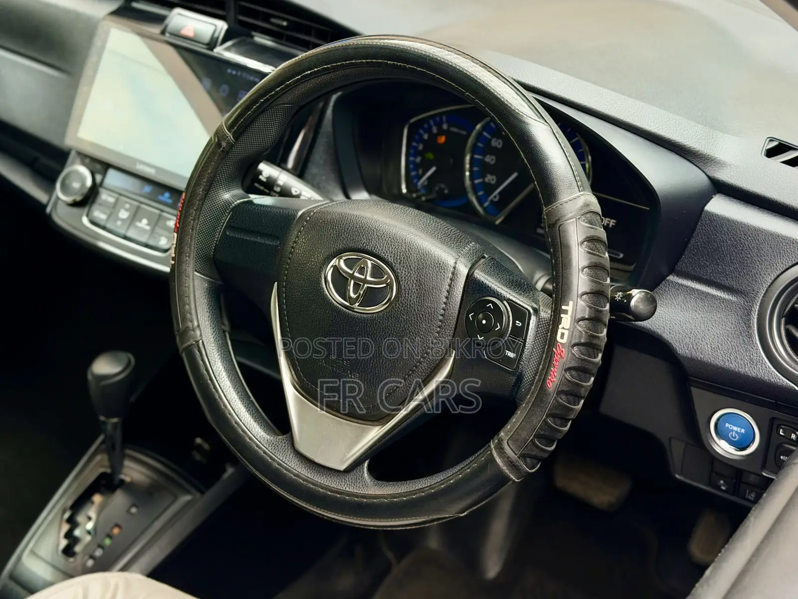 Toyota Axio 1.5 Hybrid 2WD 2020 Silver