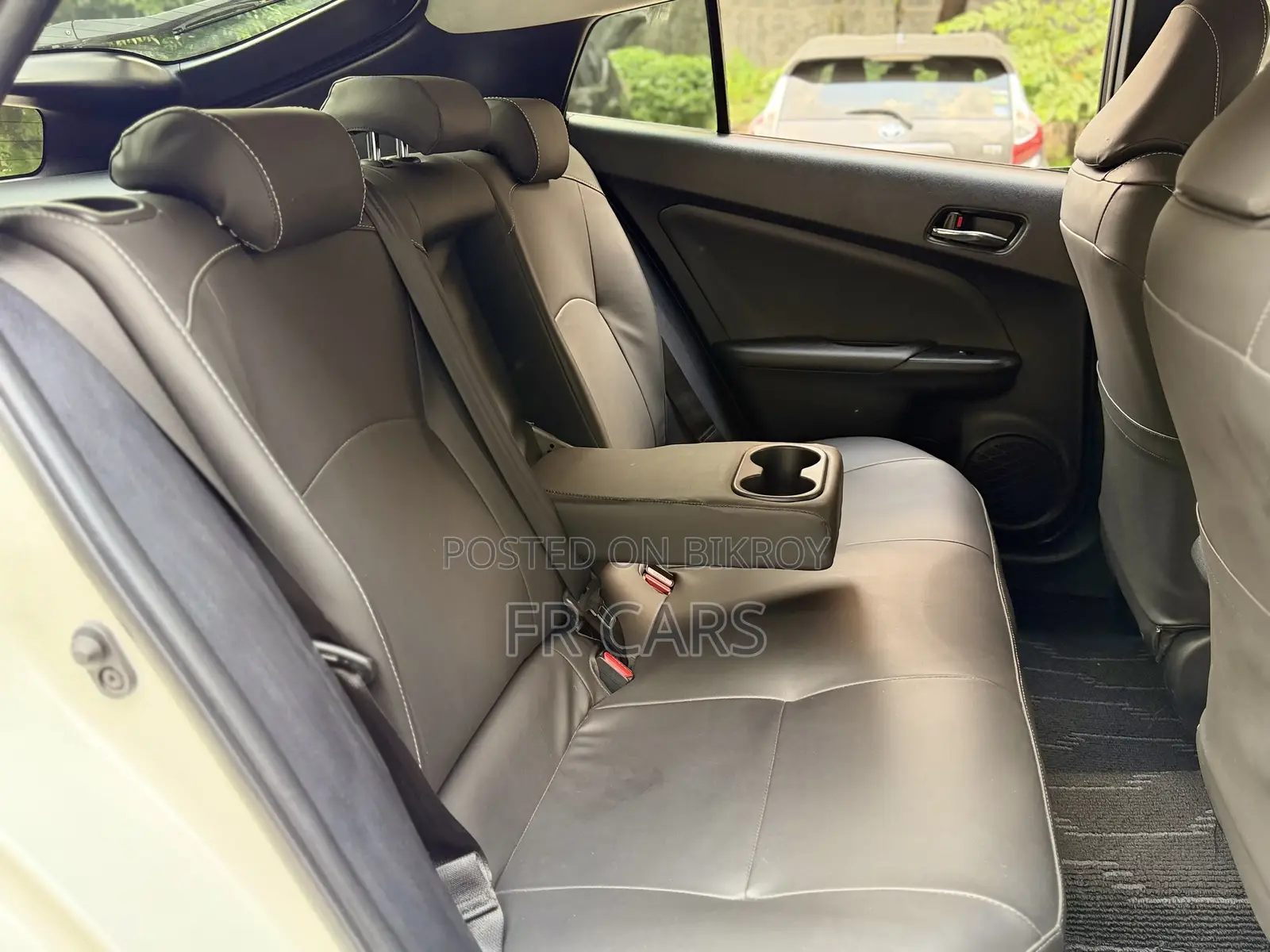 Toyota Prius Four Touring 2018 Pearl