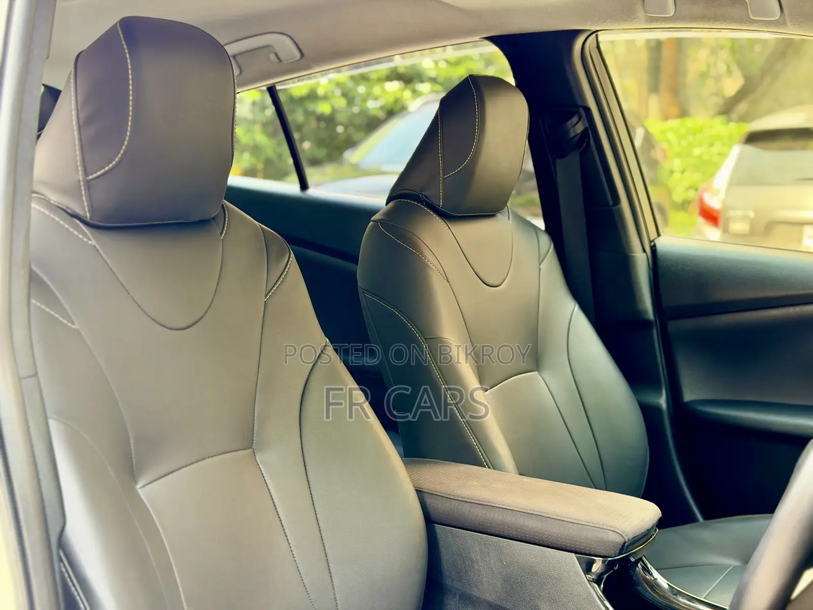 Toyota Prius Four Touring 2018 Pearl