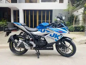 Suzuki Gixxer SF FI 2023 Silver