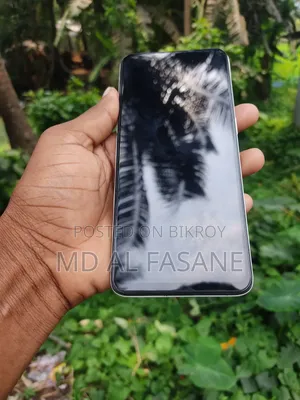 ওপ্পো এফ১৭ ১২৮ জিবি হোয়াইট