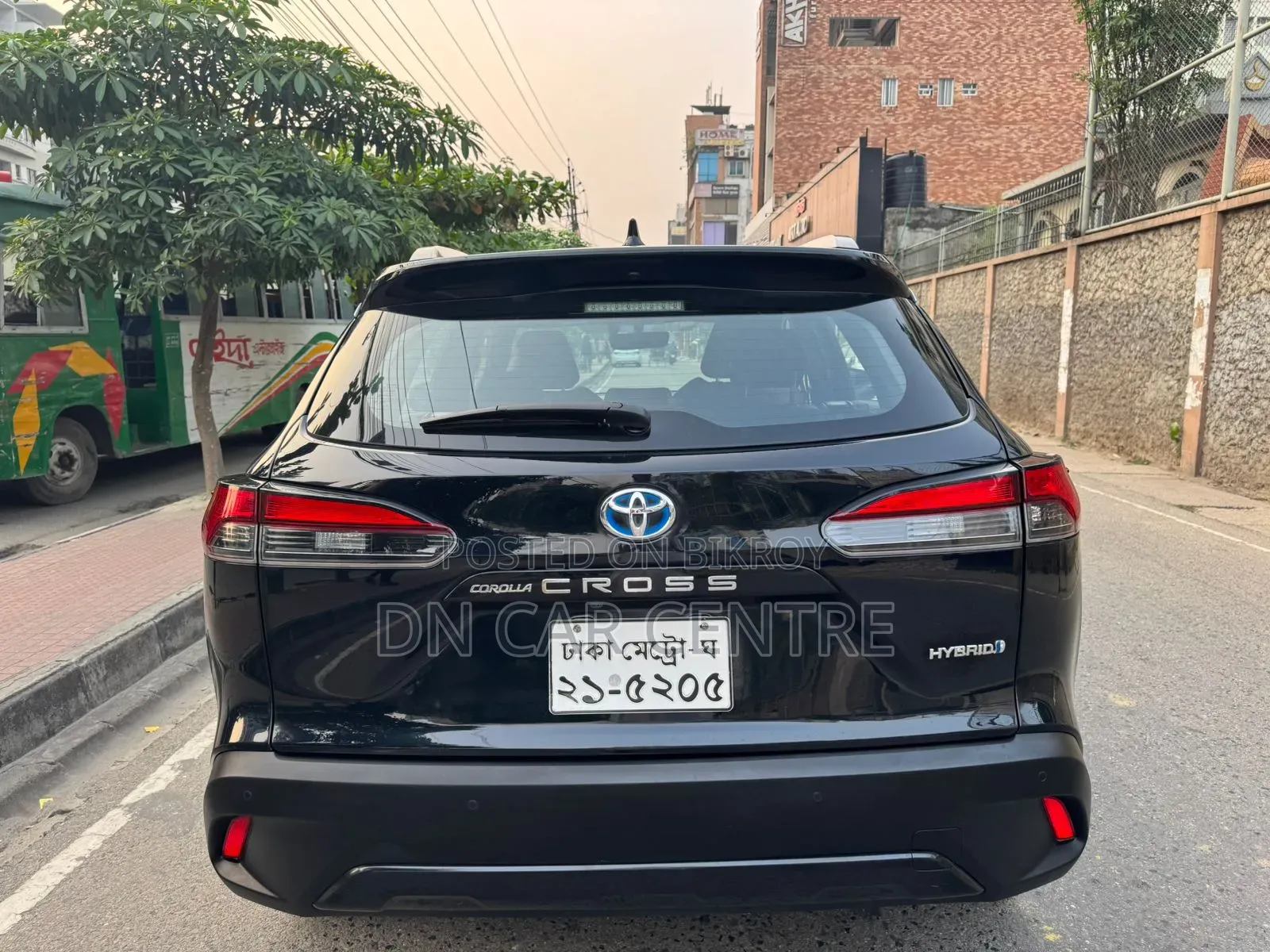 Toyota Corolla Cross 1.8 Hybrid AWD 2021 Black