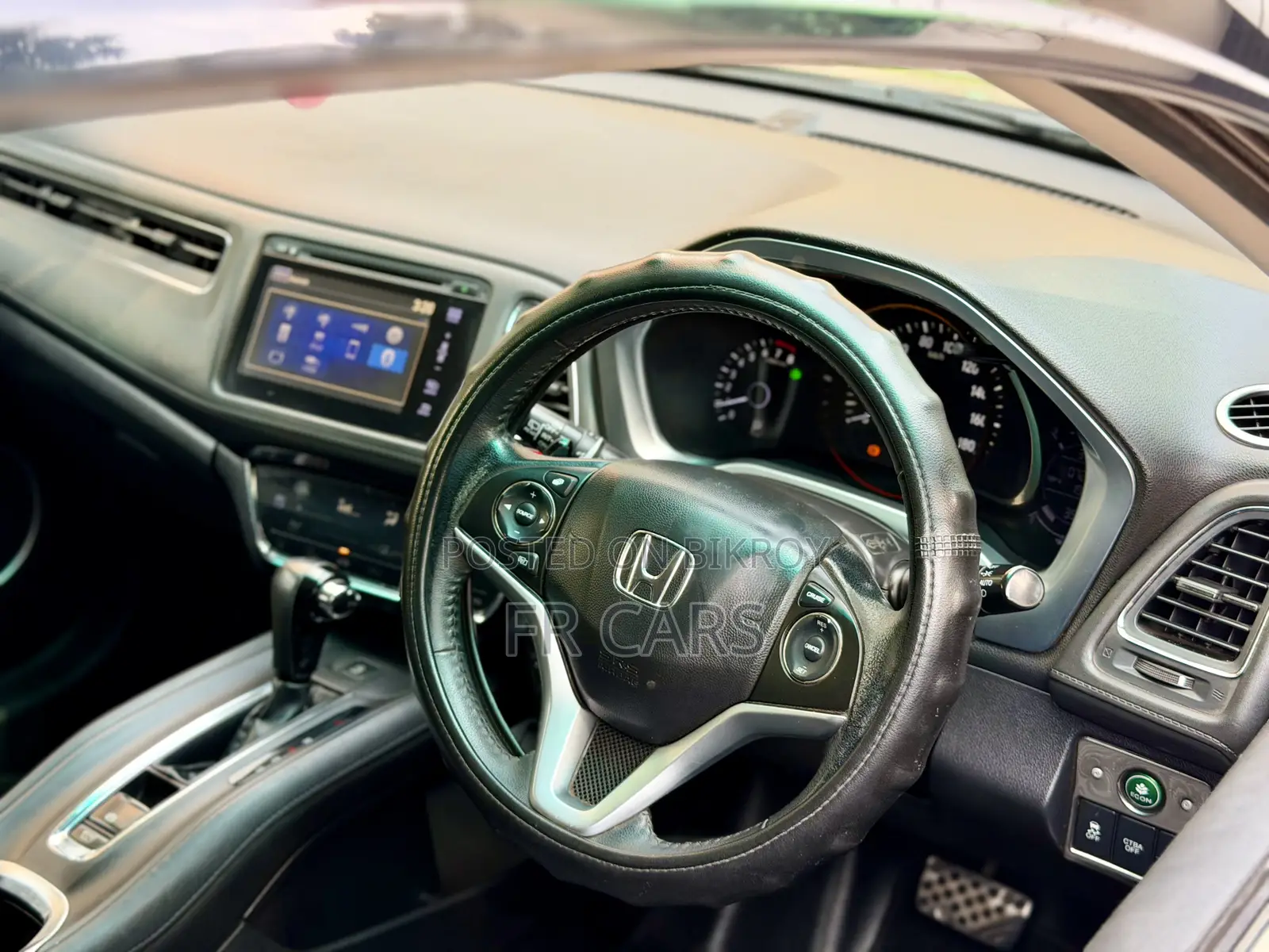 Honda Vezel 1.5 2WD 2014 Black