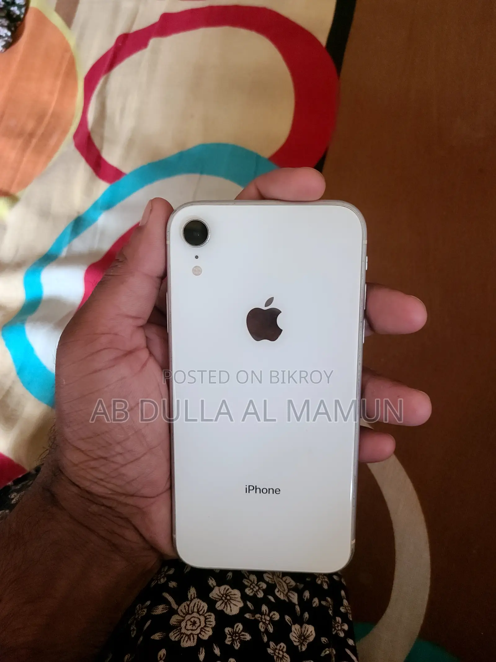 Apple iPhone XR 64 GB White