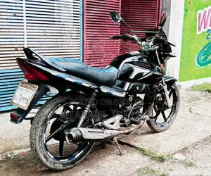 Runner Bullet 100 2023 Black