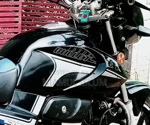 Runner Bullet 100 2023 Black