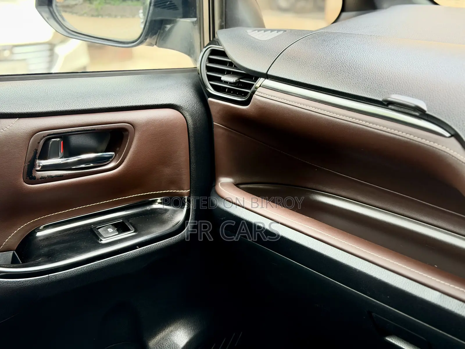 Toyota Esquire 1.8 FWD Hybrid (7 Seater) 2018 Black