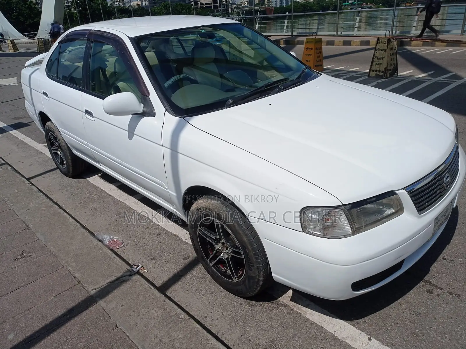 Nissan Sunny 2004 White