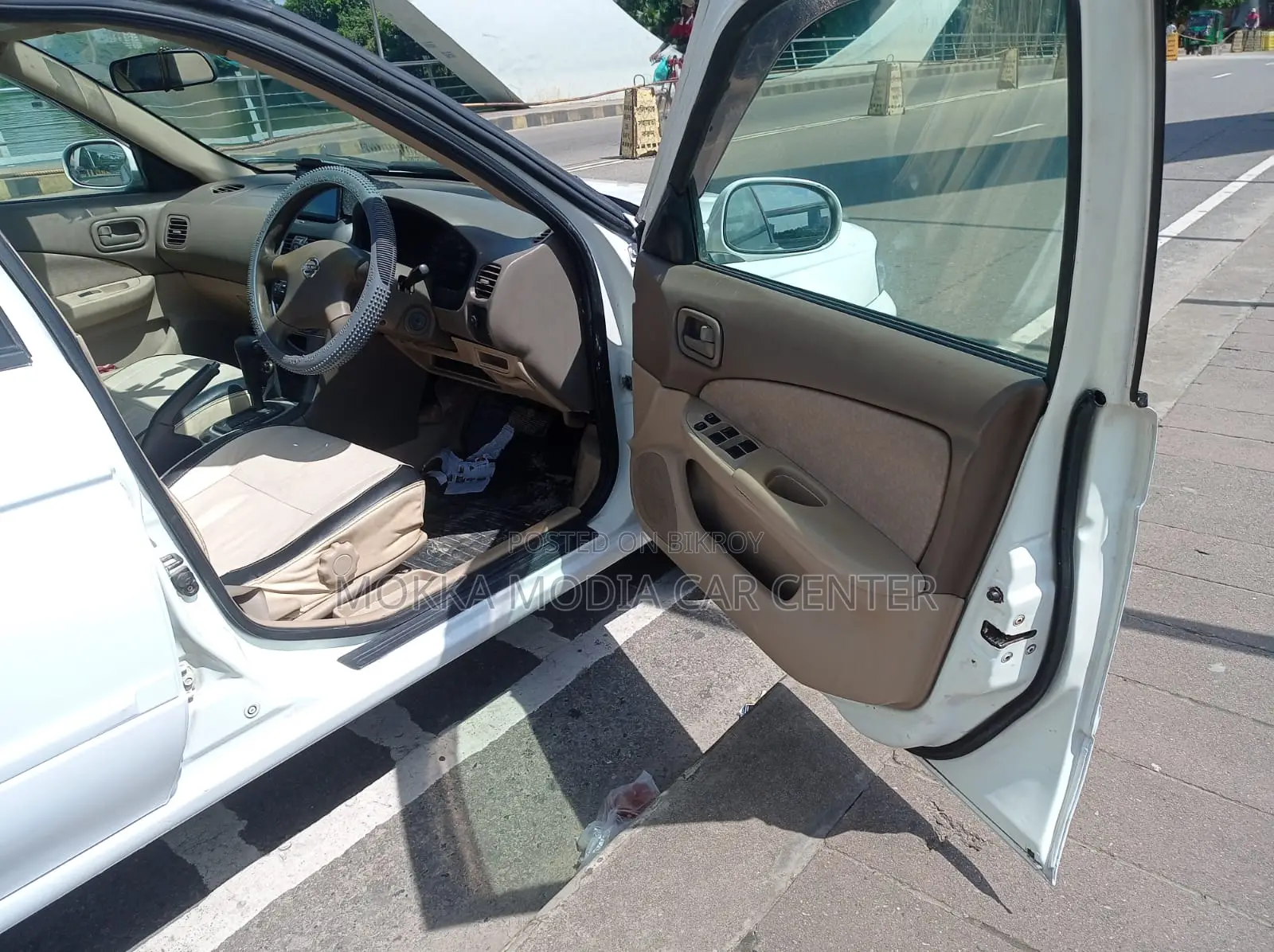 Nissan Sunny 2004 White