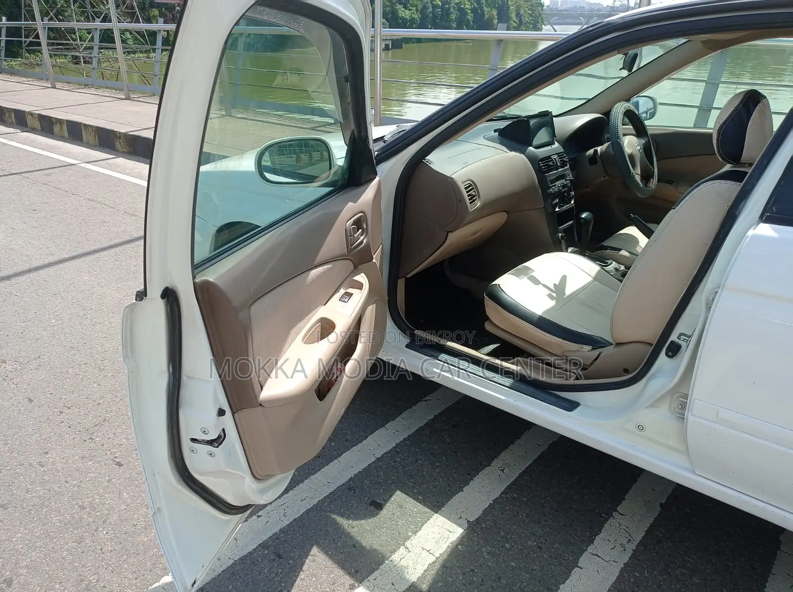 Nissan Sunny 2004 White