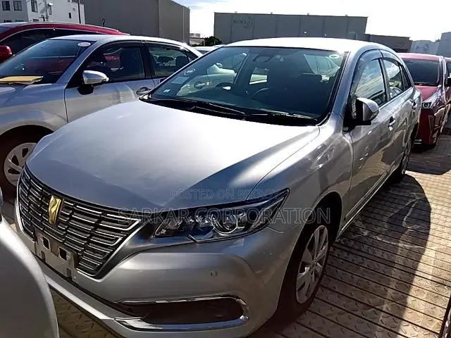 Toyota Premio 2021 Silver