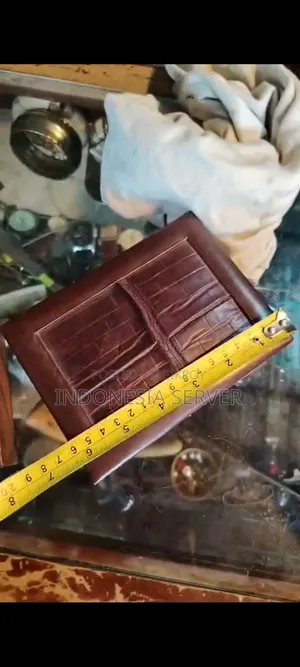 প্রাচীন এনটিক বক্স। অ্যান্টিক কালেকশনের জন্য রাখতে পারেন।