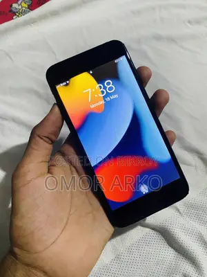New Apple iPhone 7 Plus 128 GB Black