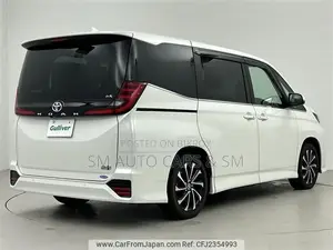 টয়োটা নোয়া ২০২২ পার্ল